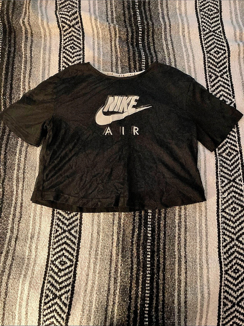 Women's Nike Air Mesh Short-Sleeve Crop Tee // size XS